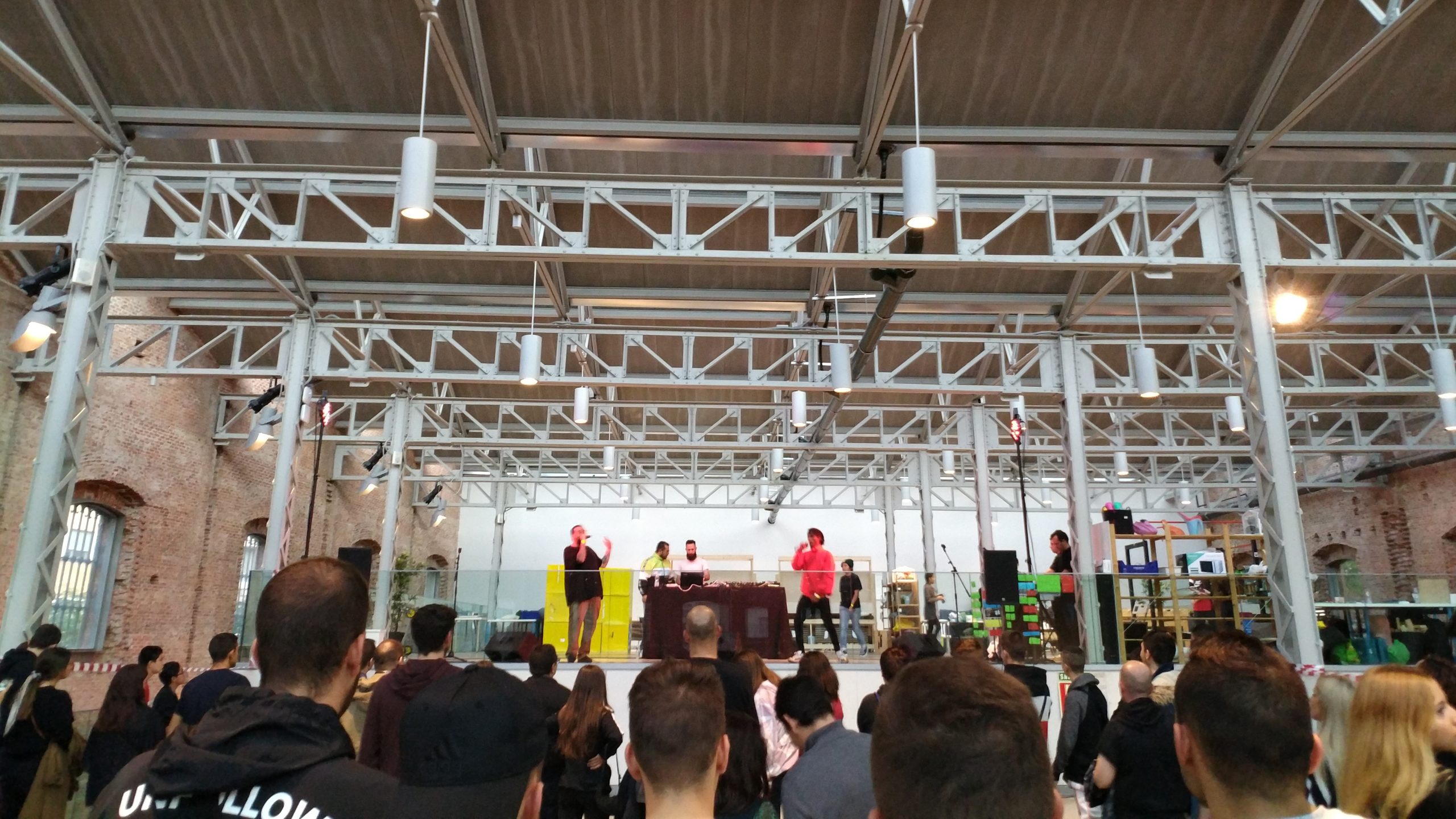 TARDES DE GARAJE REPROGRAMA SU ADOLESCENCIA - Asociación Garaje